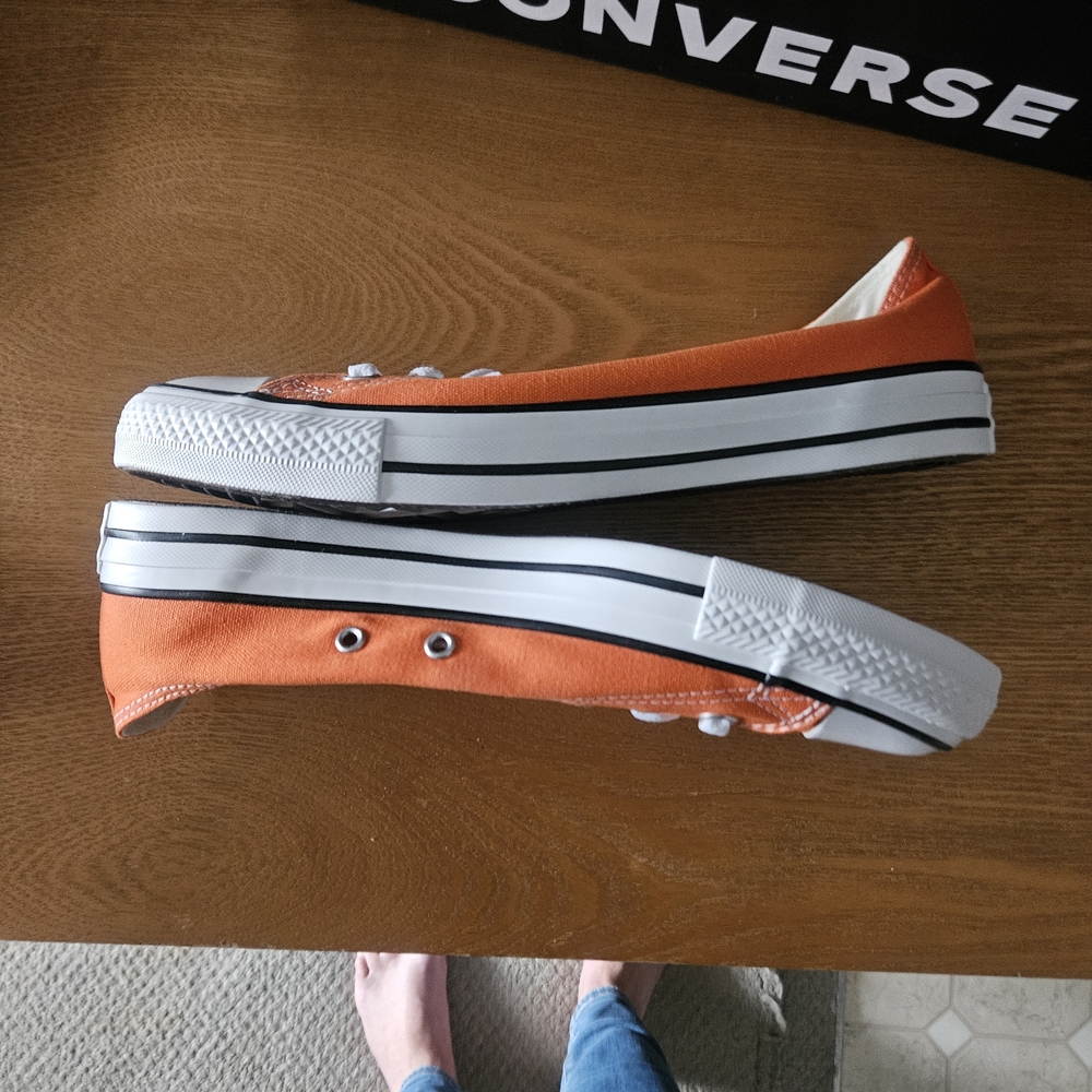 Converse Orange Low-Top Sneakers New In Box Mens 8 - Picture 5 of 8